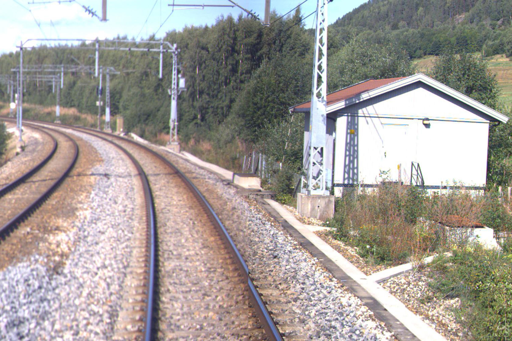 Spor og bygning på Bergsvika stasjon