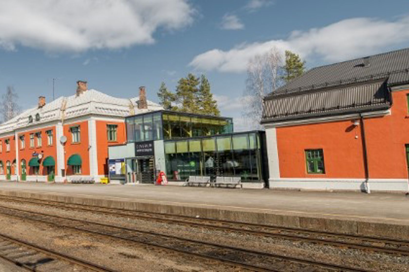 Eksteriørbilde av Elverum stasjon