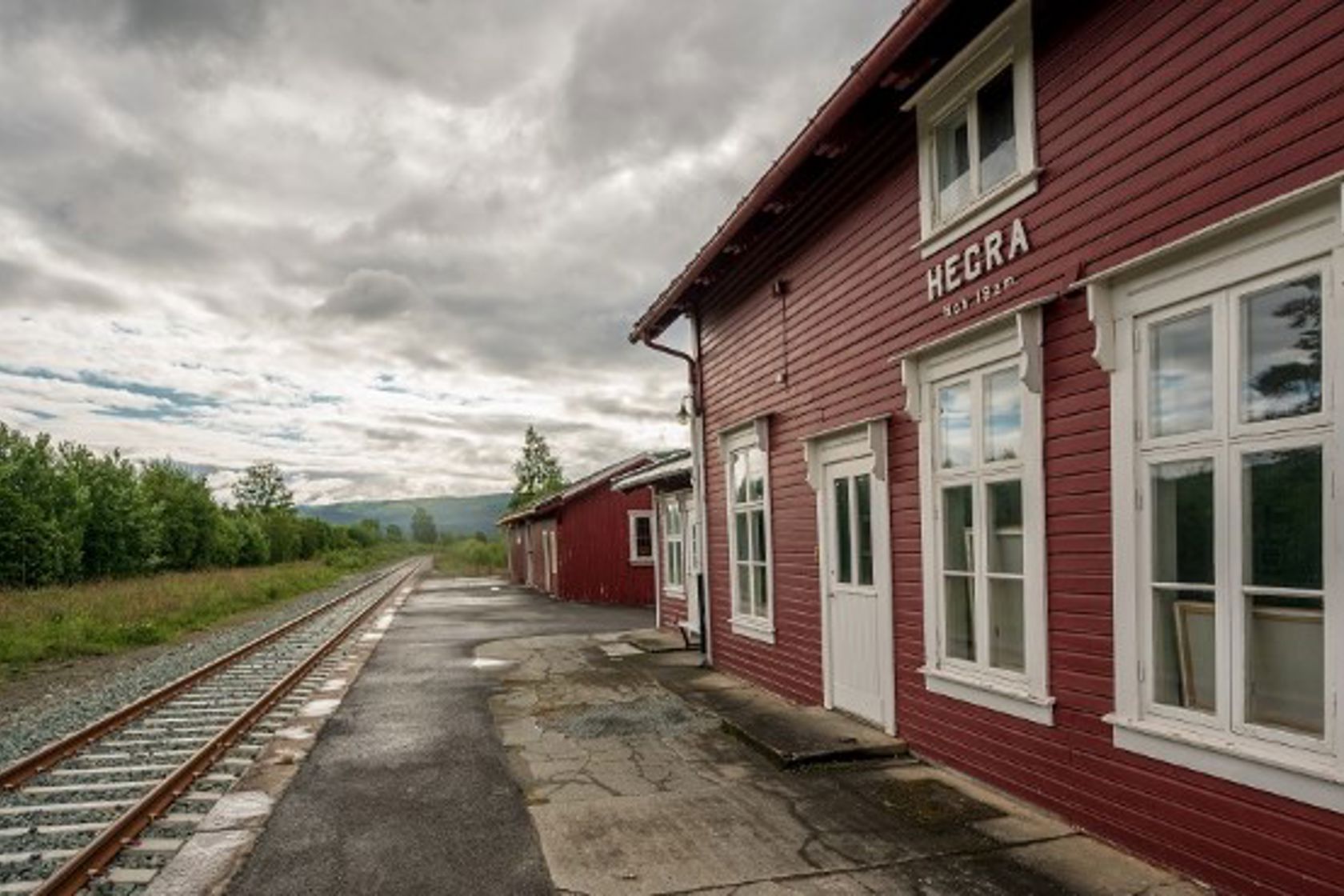 Exterior view of Hegra stop