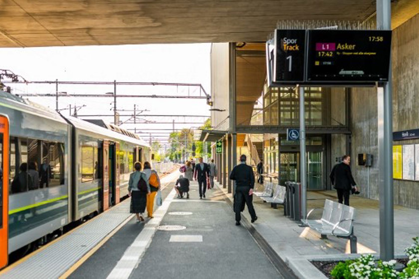 Exterior view of Høvik station