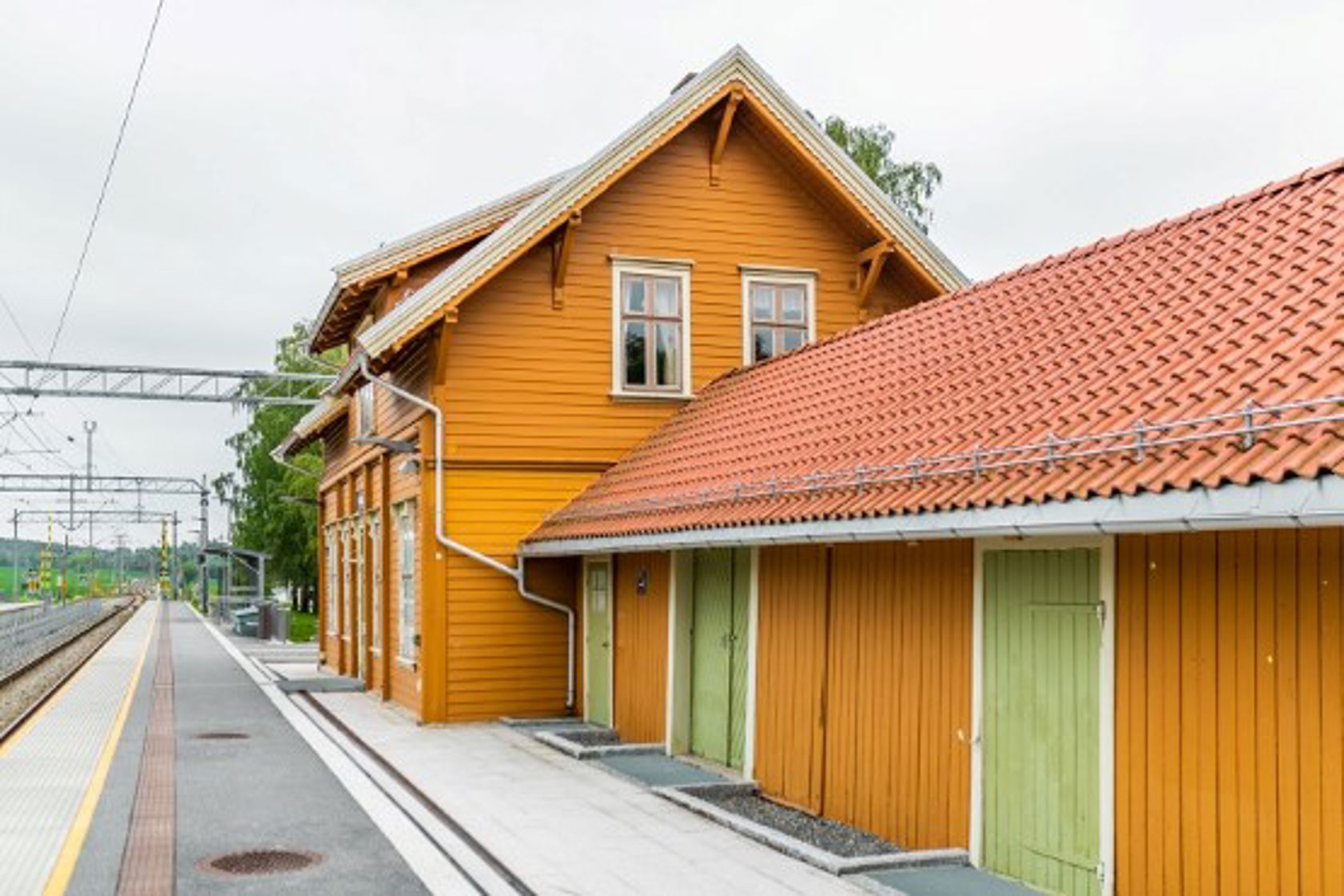 Exterior view of Kråkstad station