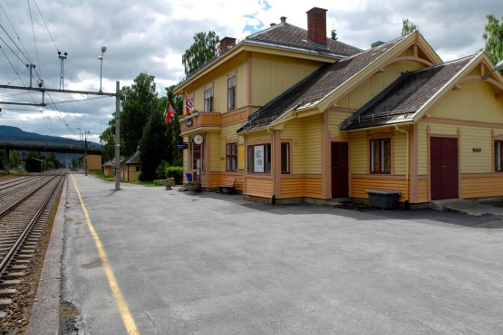 Eksteriørfoto av Nesbyen stasjon