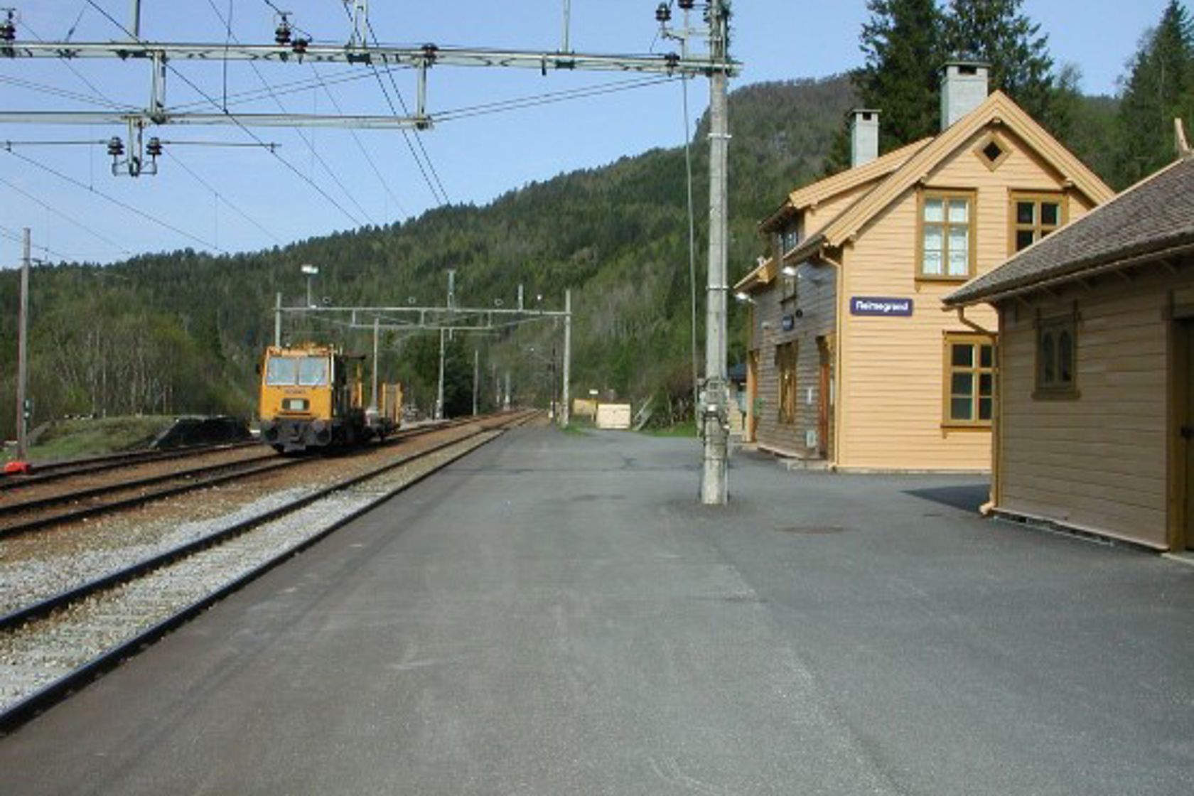 Exterior view of Reimegrend station