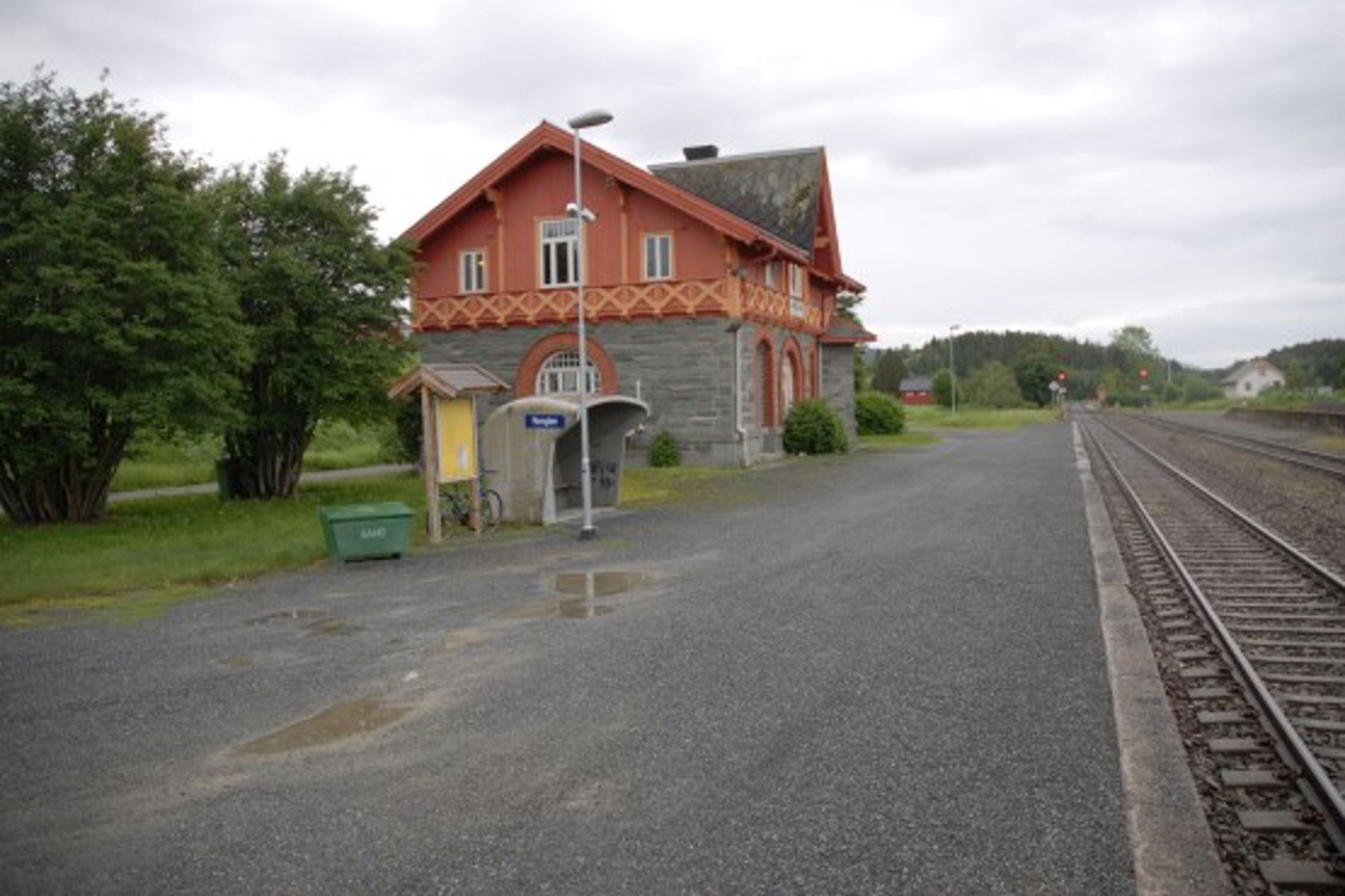 Eksteriørfoto av Ronglan stasjon