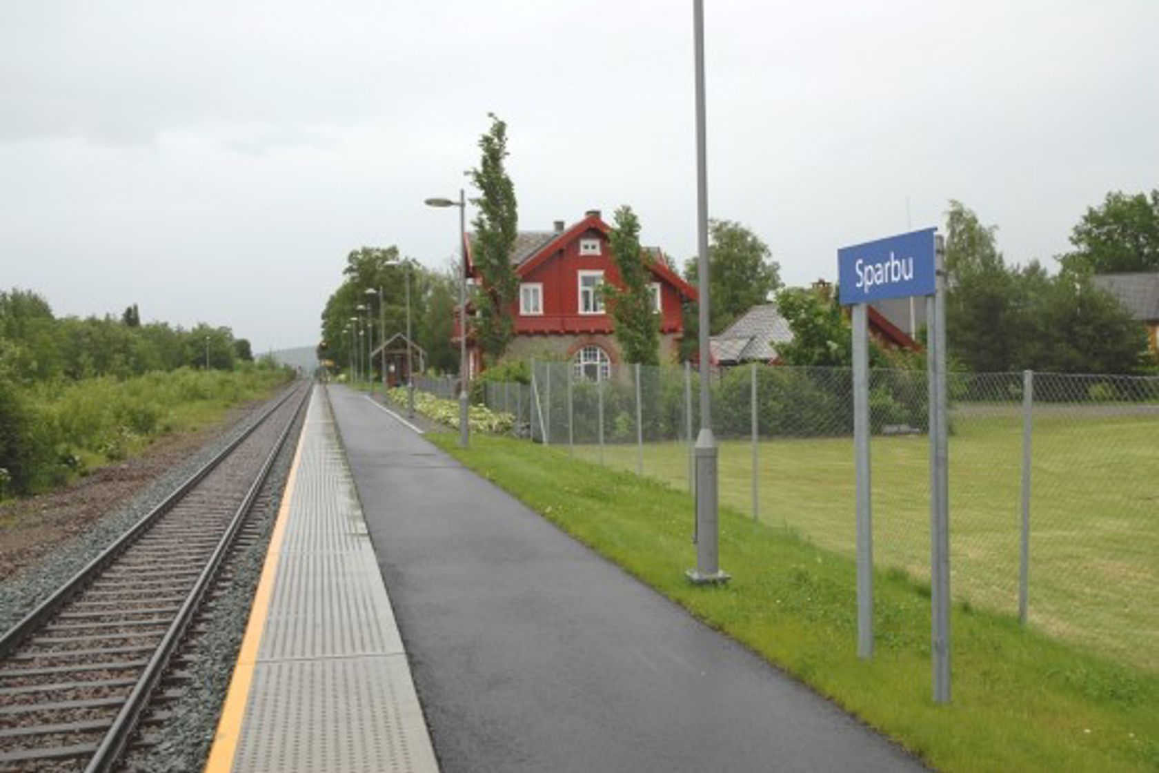 Eksteriørfoto av Sparbu holdeplass