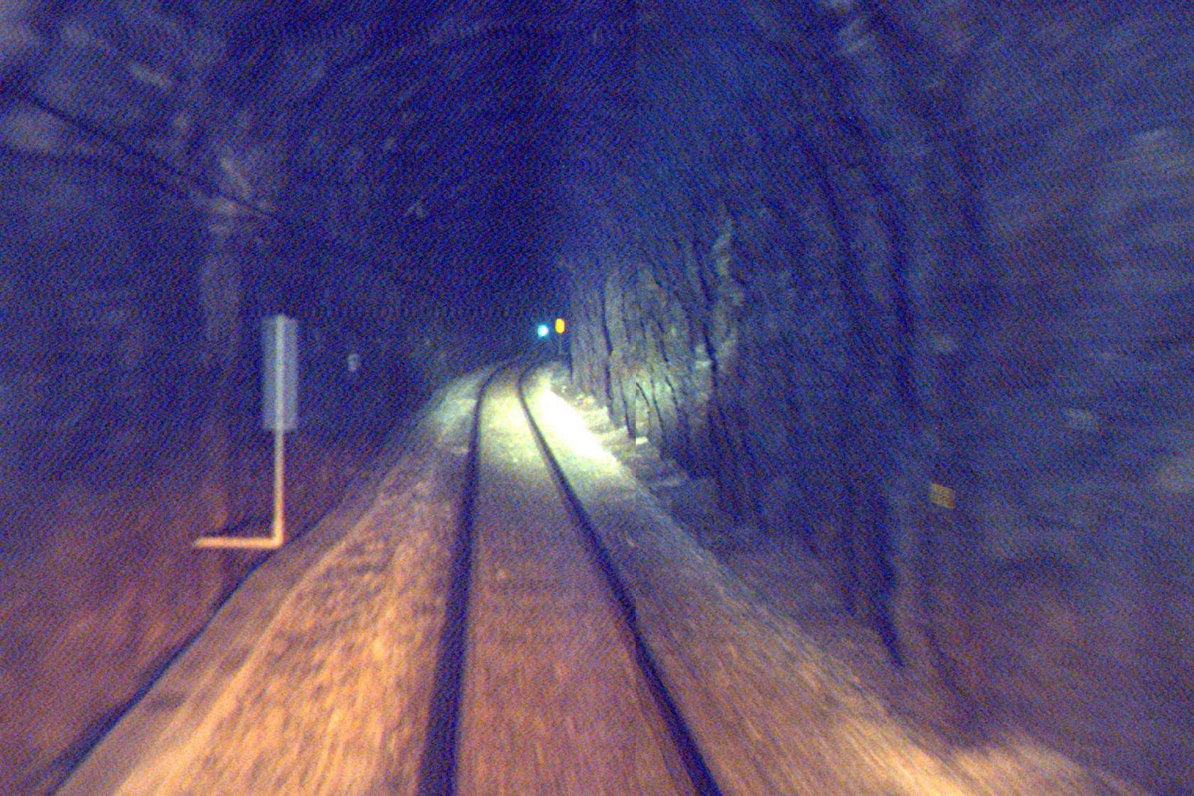 Tracks in tunnel at Trolldalen station