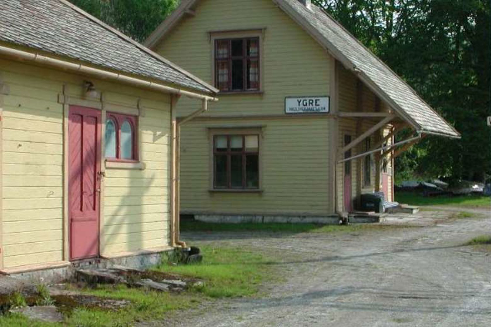 Exterior view of Ygre station